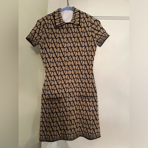 Authentic Valentino v logo dress size xs/s - Picture 4 of 7